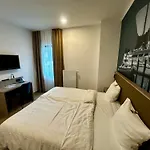 Central Hotel
