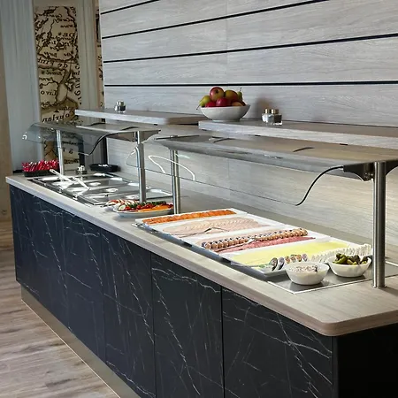 מלון Central Hotel