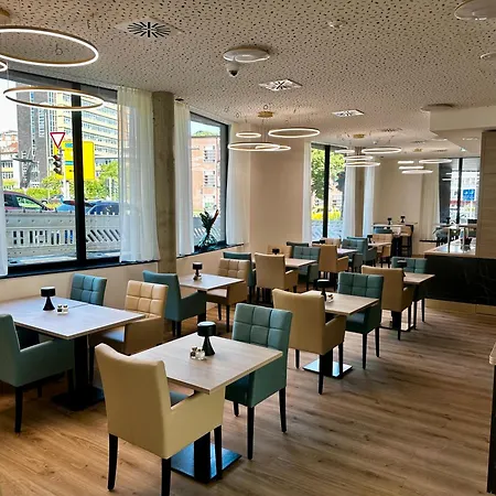 Central Hotel 3* פלאנסבורג