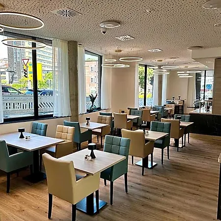 Ξενοδοχείο Central Hotel 3*
