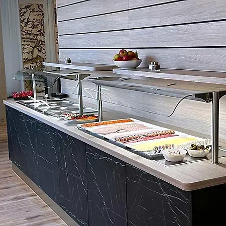 Central Hotel Ξενοδοχείο 3*