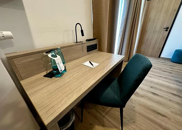 Central Hotel Hotell 3*